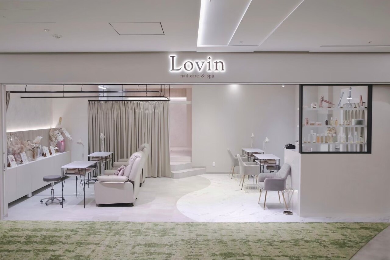 Lovin nail care & spa ネイルサロンの店内
